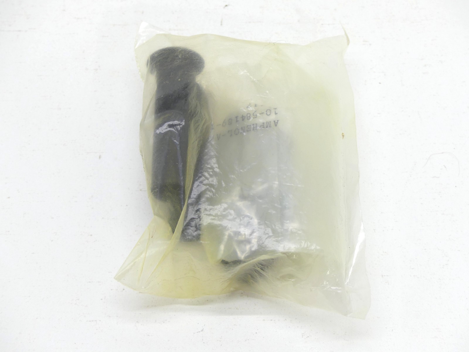 Amphenol 10-584189-183 w/ 2 Rubber Inserts