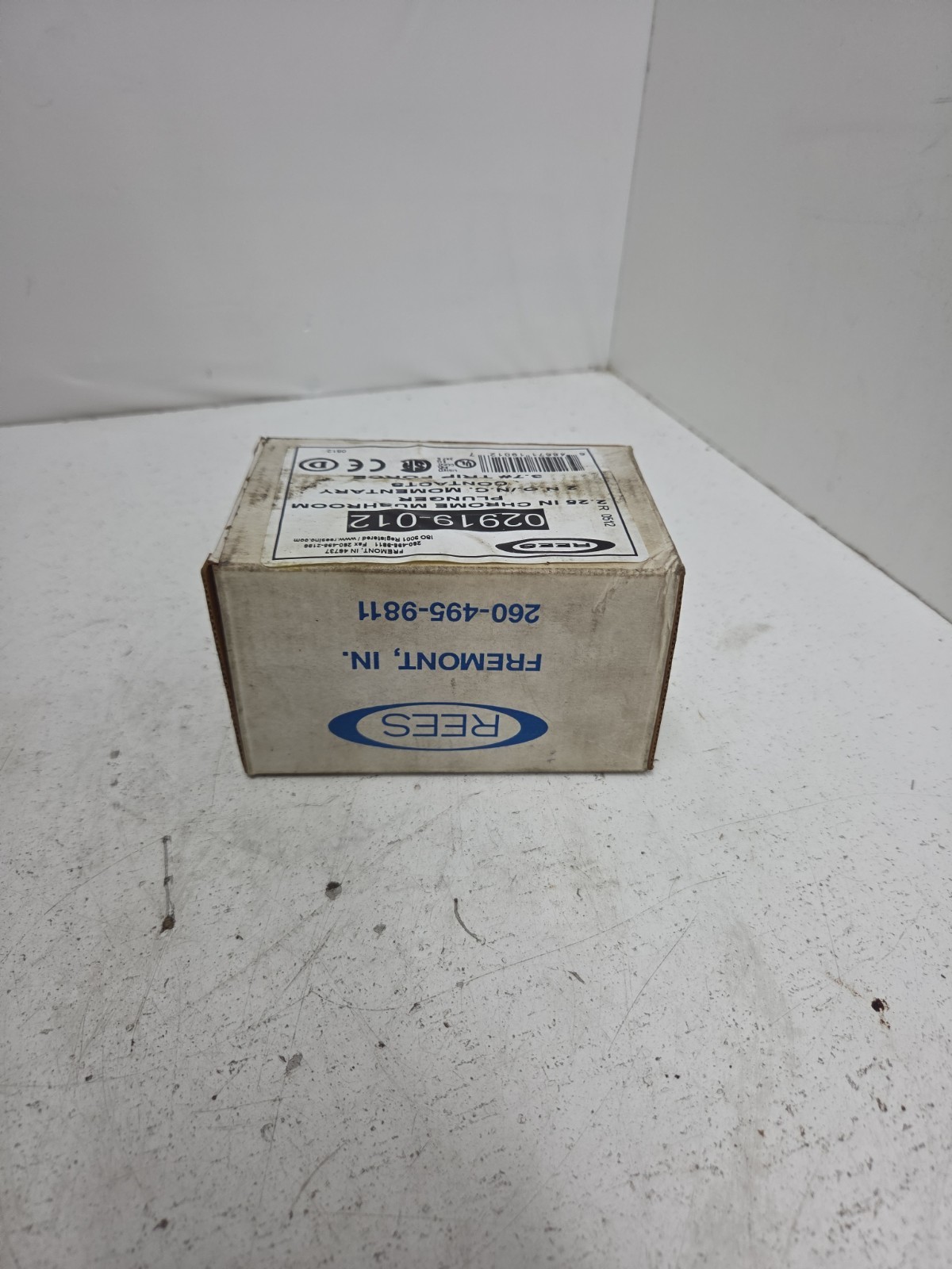 Rees Control Unit 02919-012, 2.25 inch Metal Mushroom Plunger **NOS**