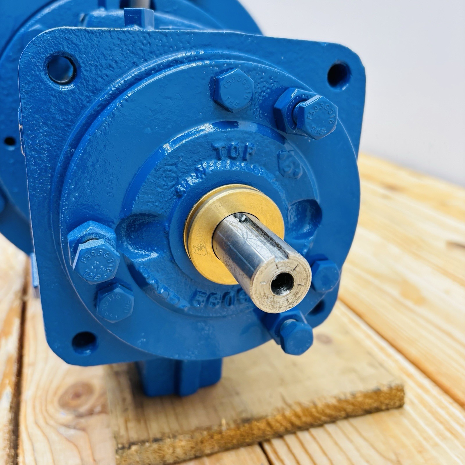 Summit 2196R / Goulds CV3196 equal size 2×2-8 Non-Clog Process Pump 6.250″ CD4M