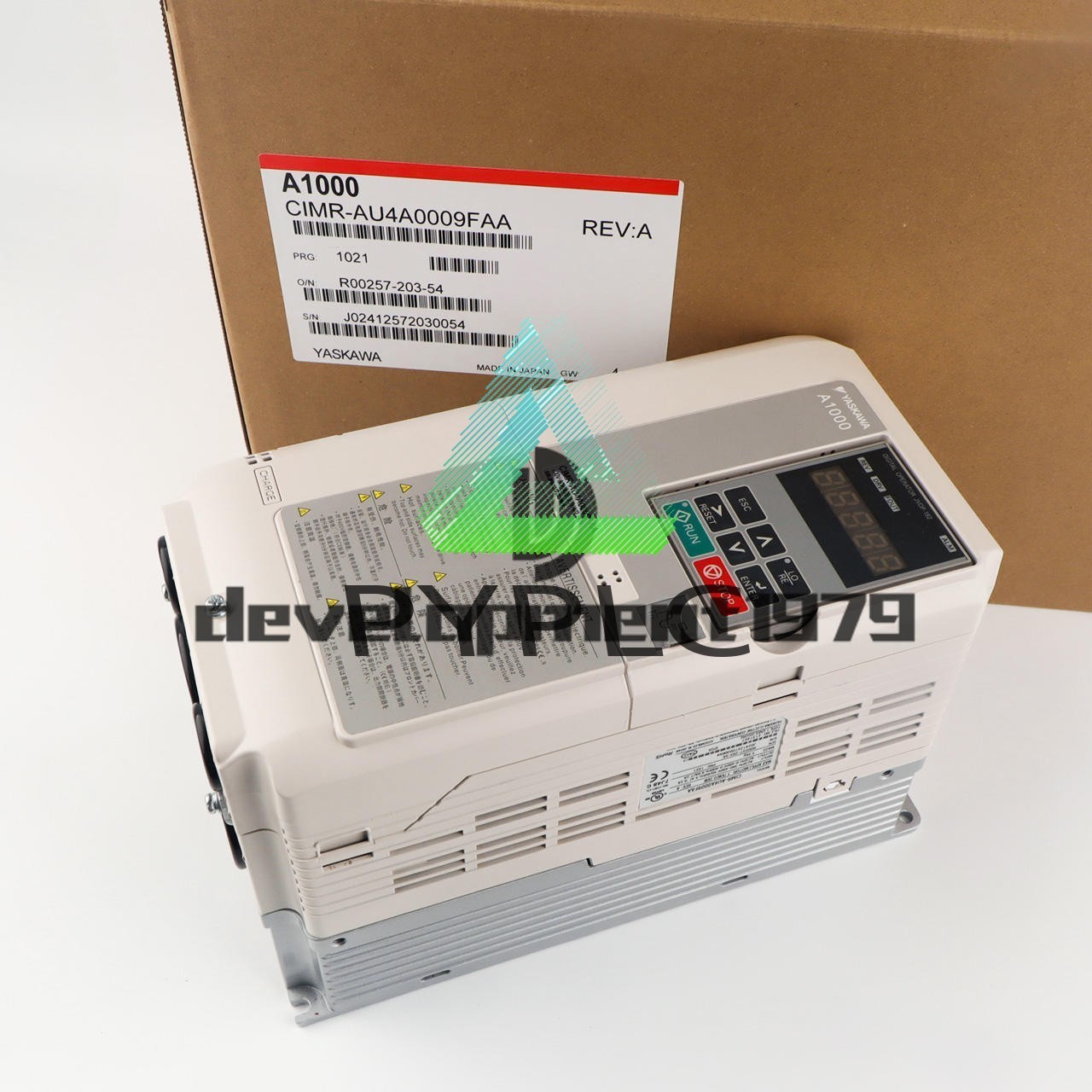 1Pcs New YASKAWA A1000 AC Drive CIMR-AU4A0009FAA Frequency converter