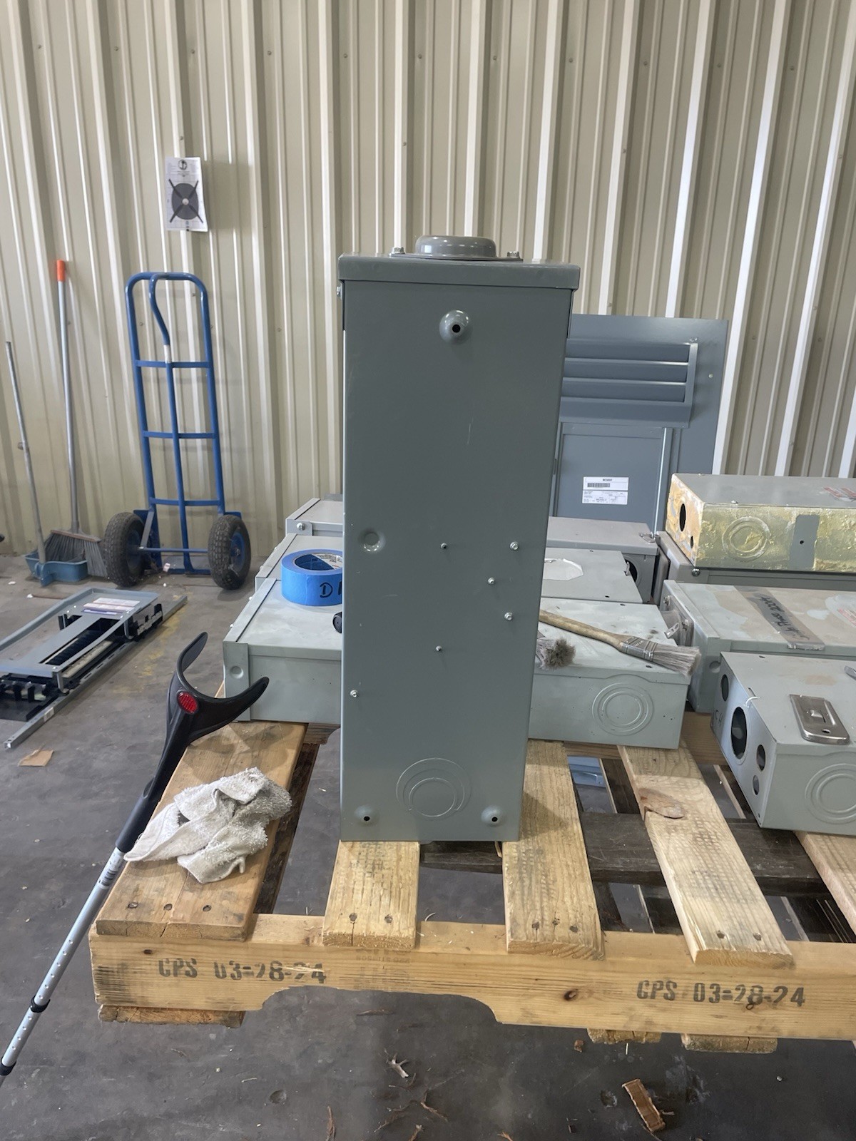 Square D Q200MRBE 200 A Main breaker enclosure Type 3R 240V 50/60Hz D11