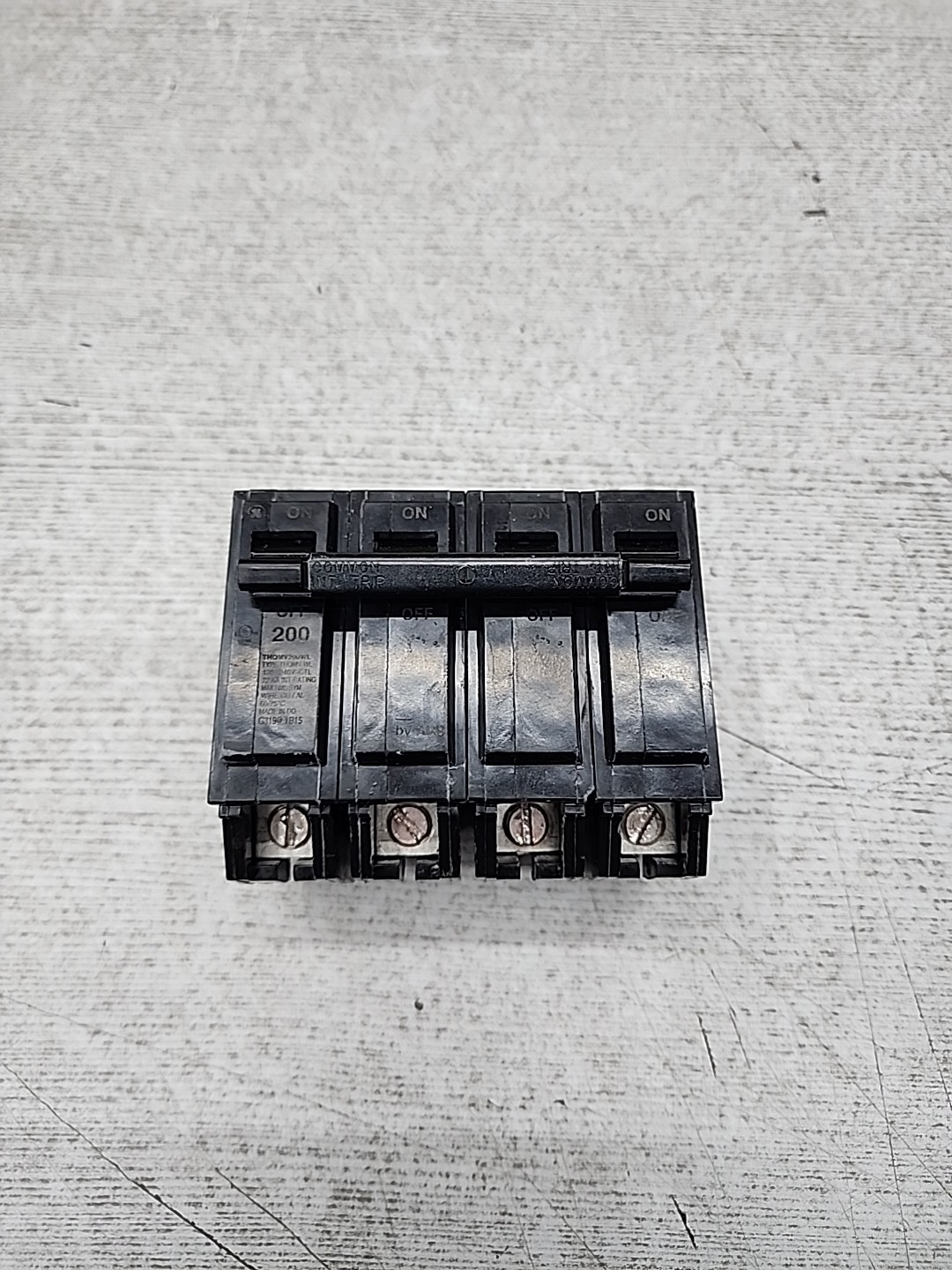 GE THQMV200WL 200 Amp 120/240 Volt 2-Pole Plug-In Mount  Main Circuit Breaker