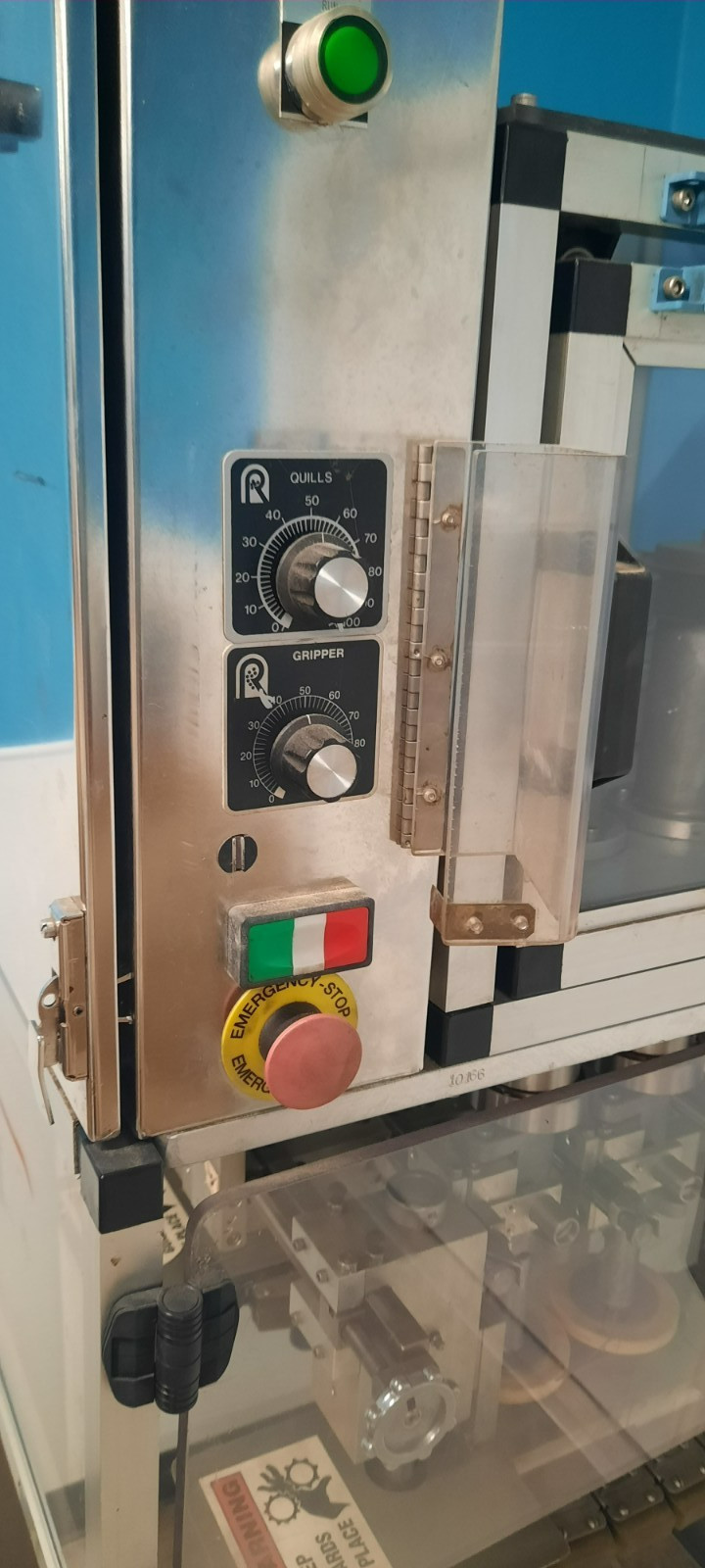 Hardly Used Great condition Resina Model NRT-20 Automatic Cap Retorquer.