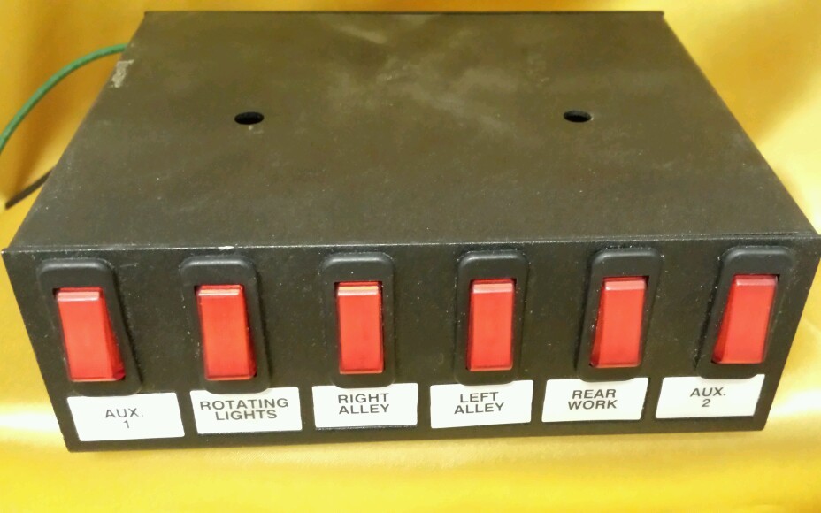 STAR Signal 6 switch panel lighted rocker with legends