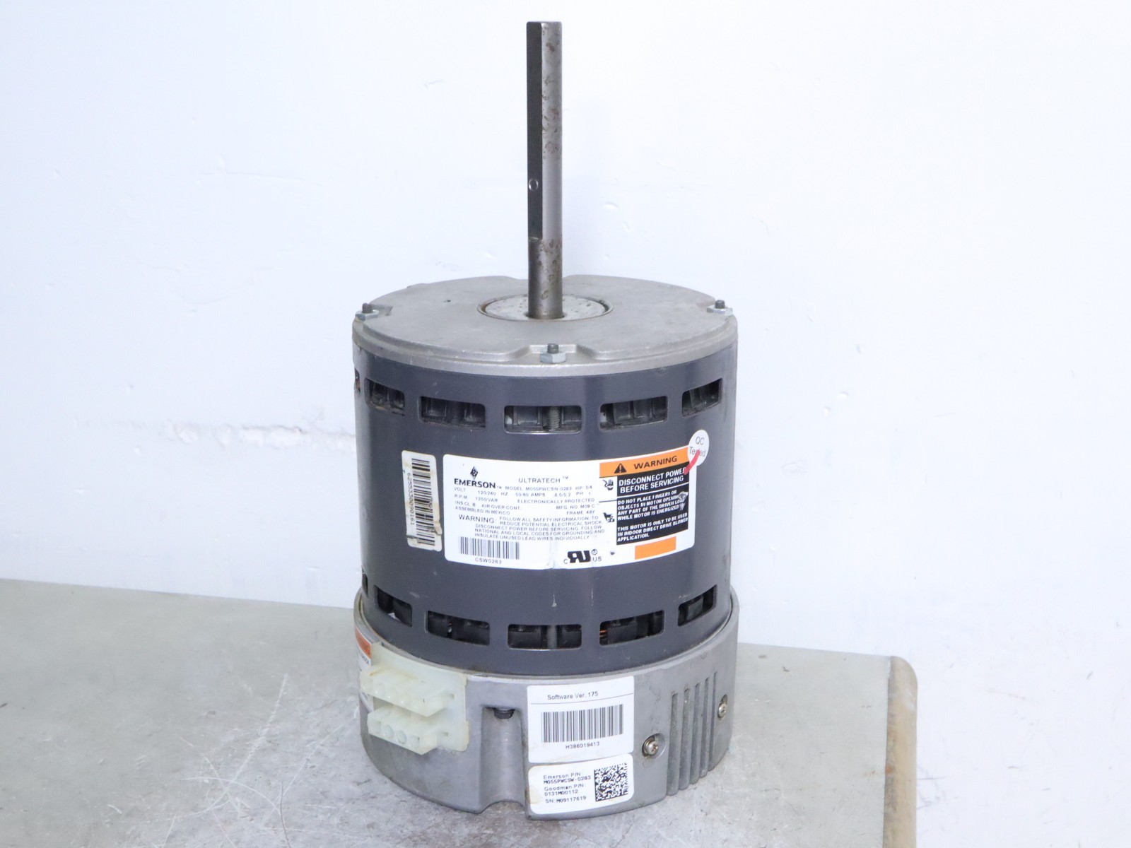 EMERSON ECM M055PWCSW-0283 V175 ULTRATECH Blower Motor 3/4HP 120-240V 1250RPM