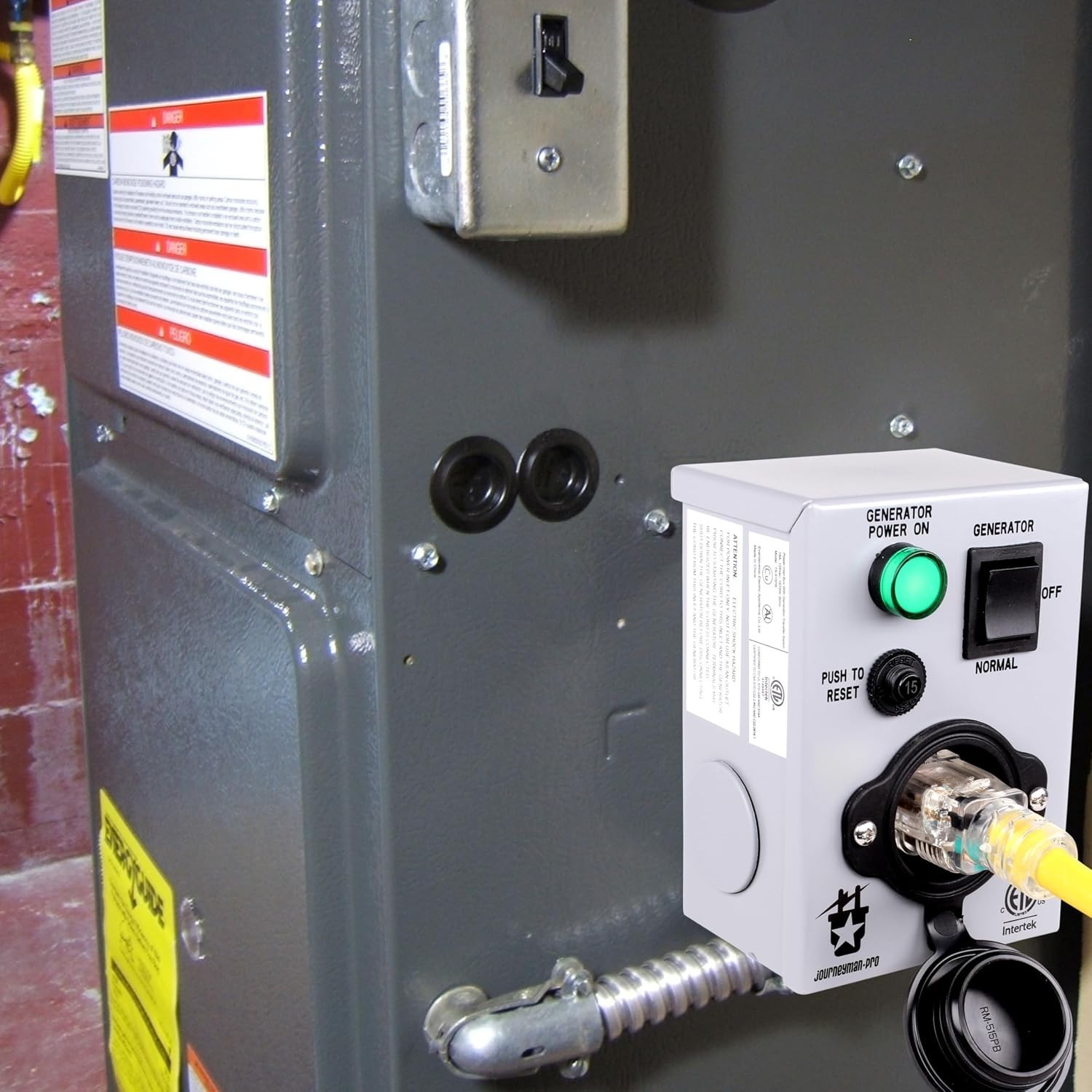 Journeyman Pro 15A Generator Transfer Switch – Weather-Resistant for Emergencies