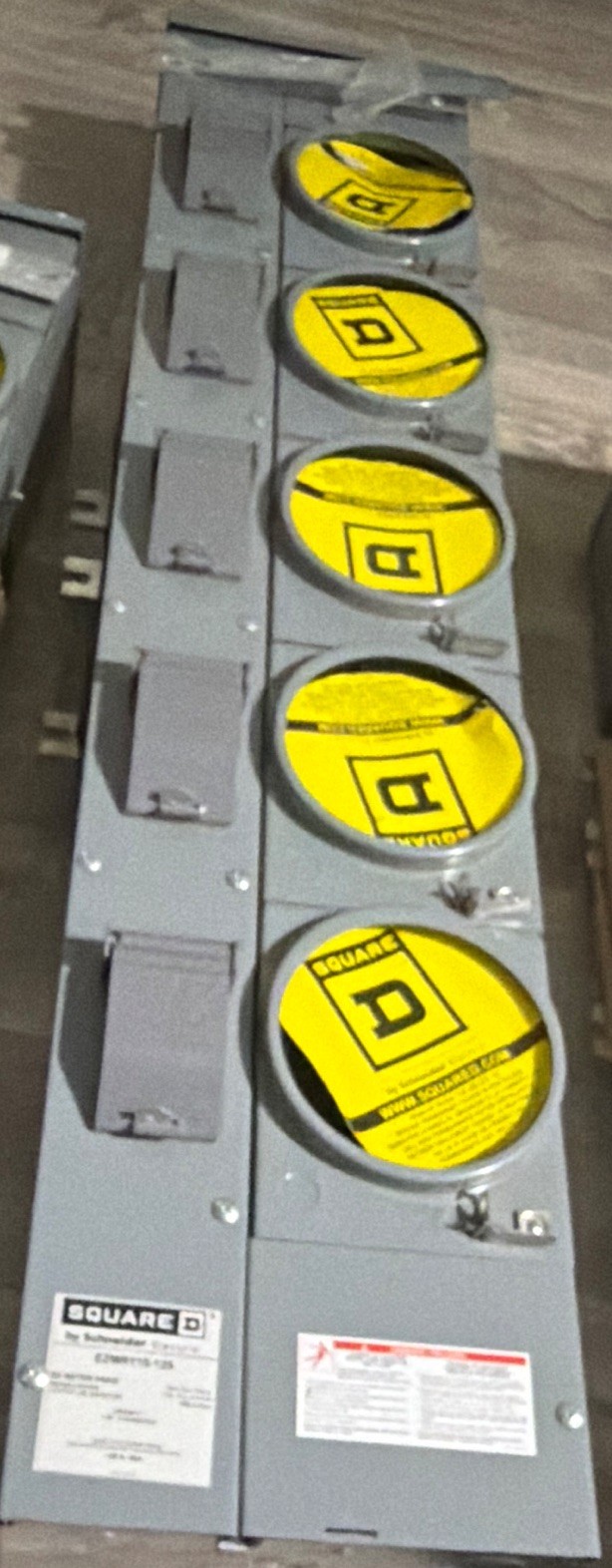 Square D EZ Meter-Pak Branch Meter Center EZMR115-125 125A 201-250V