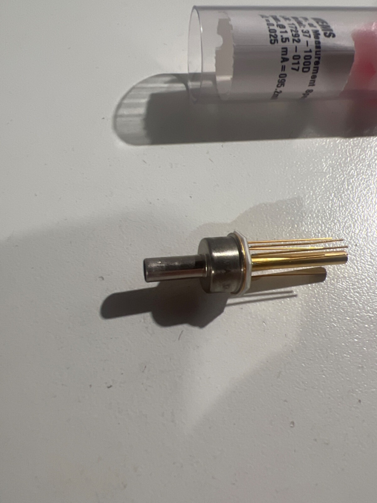 Measurement Specialties 37-100D Pressure Sensor 0V to 0.1V 0psi to 100psi Diff