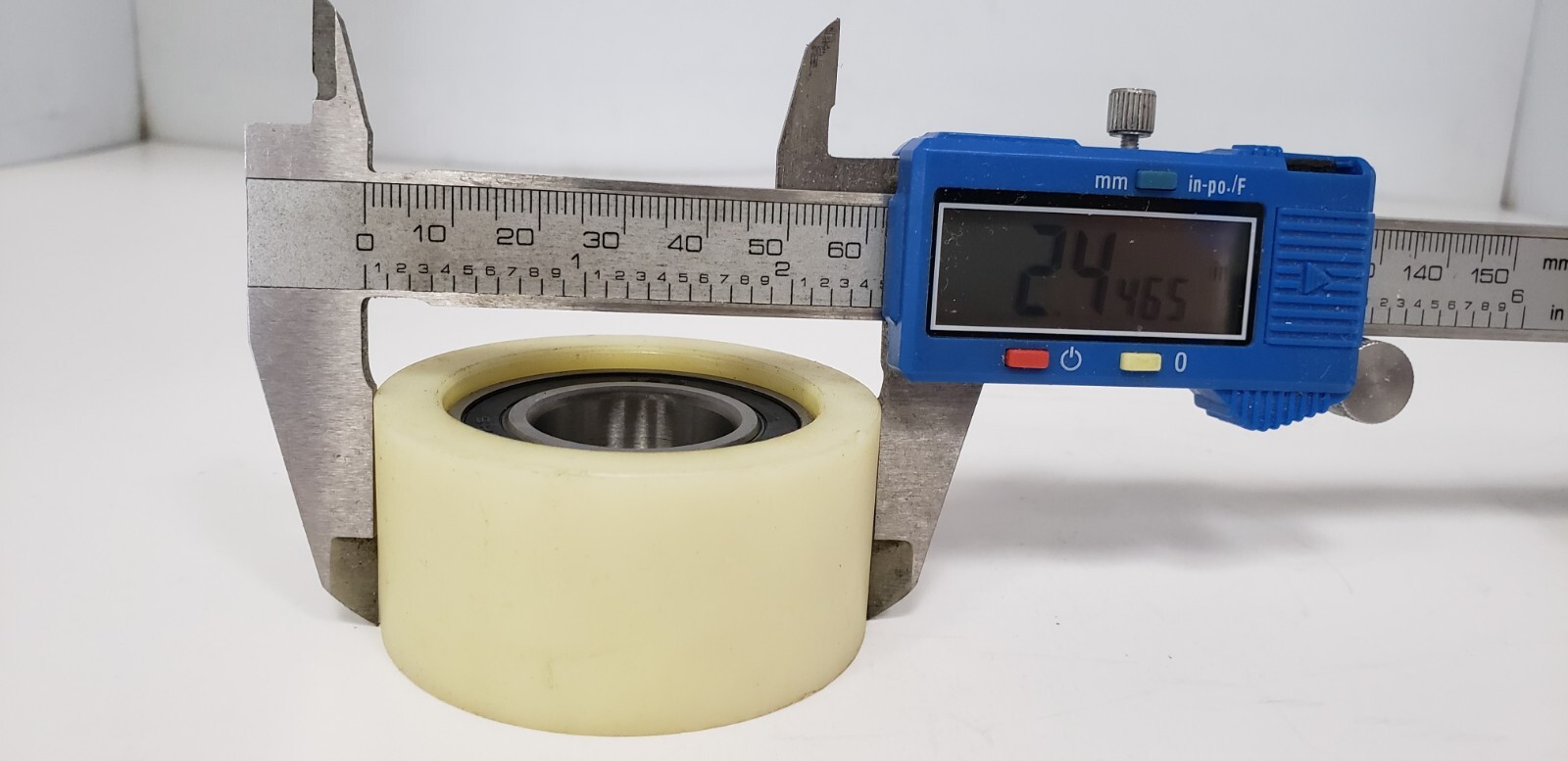 6005RS TRACK ROLLER BEARING, 2.45″ OD, 1.2″ WIDTH, NNB