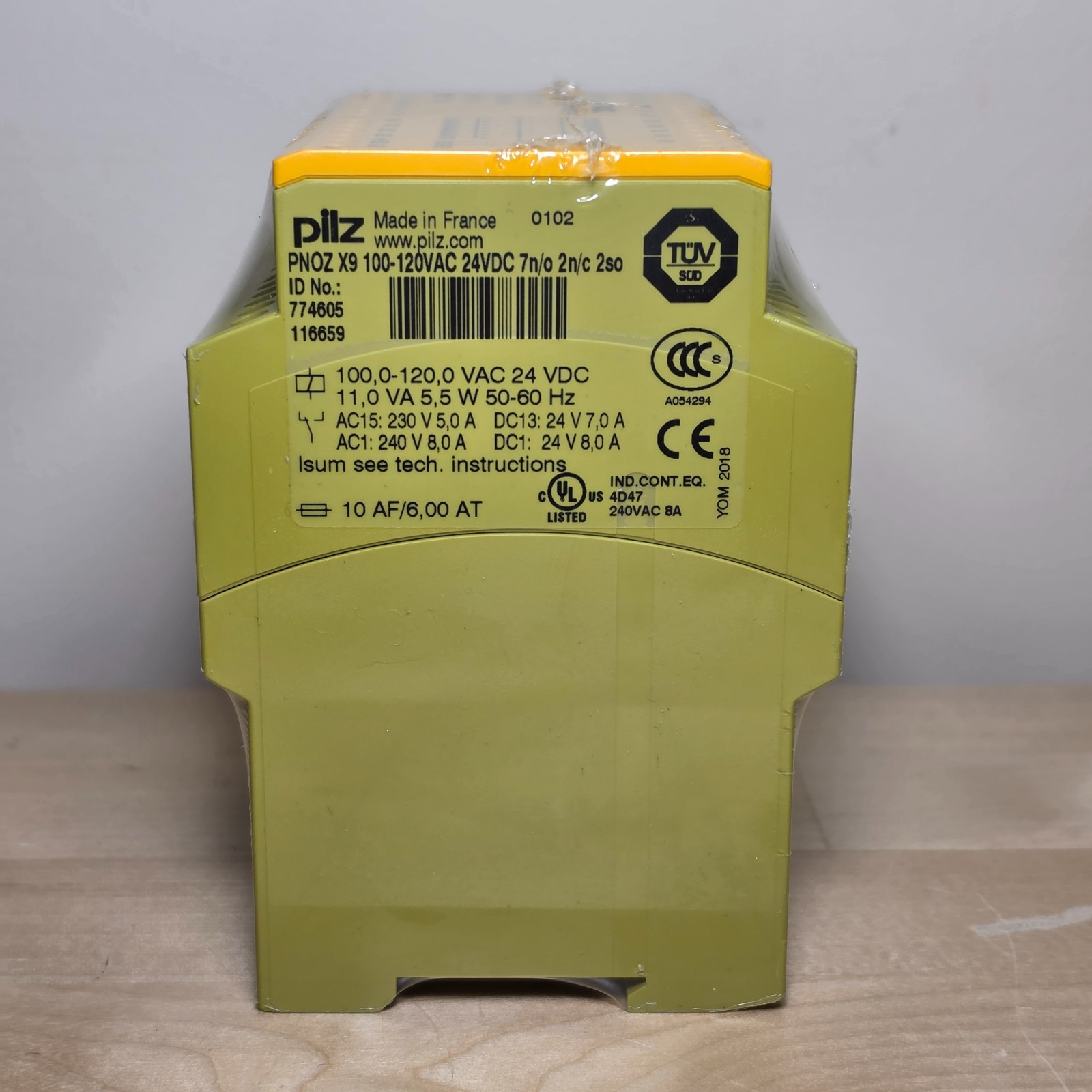 Pilz 774605 PNOZ X9 100-120VAC 24VDC 7n/o 2n/c 2so