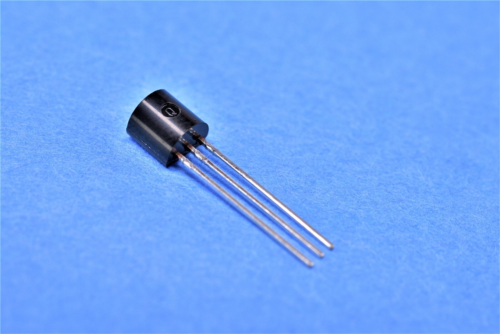 5000 ON Semiconductor Bipolar Transistors – BJT 600mA 75V NPN MPS2222AG