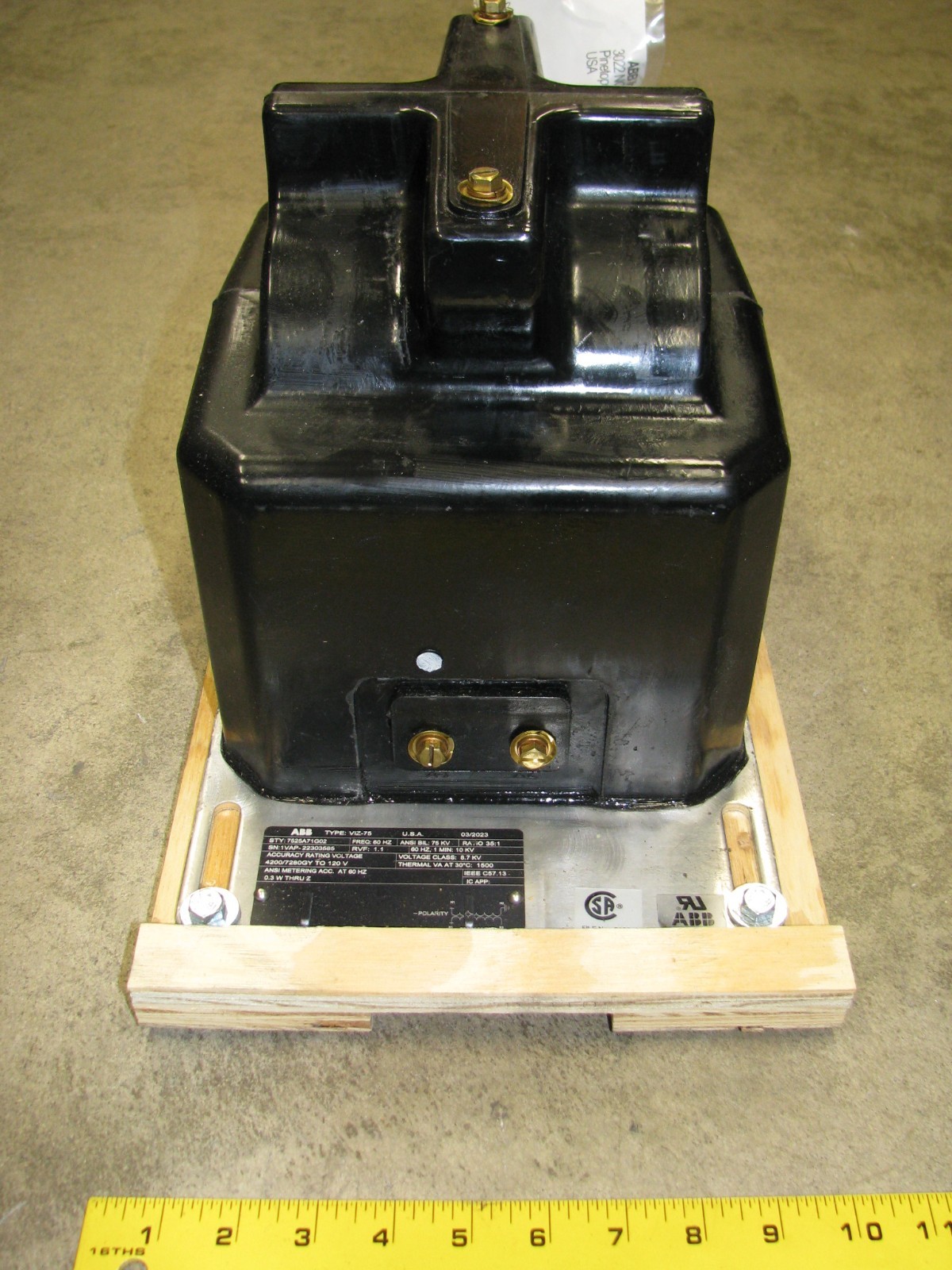 7525A71G02 ABB Electrical Transformer VIZ-75 Ratio 35:1