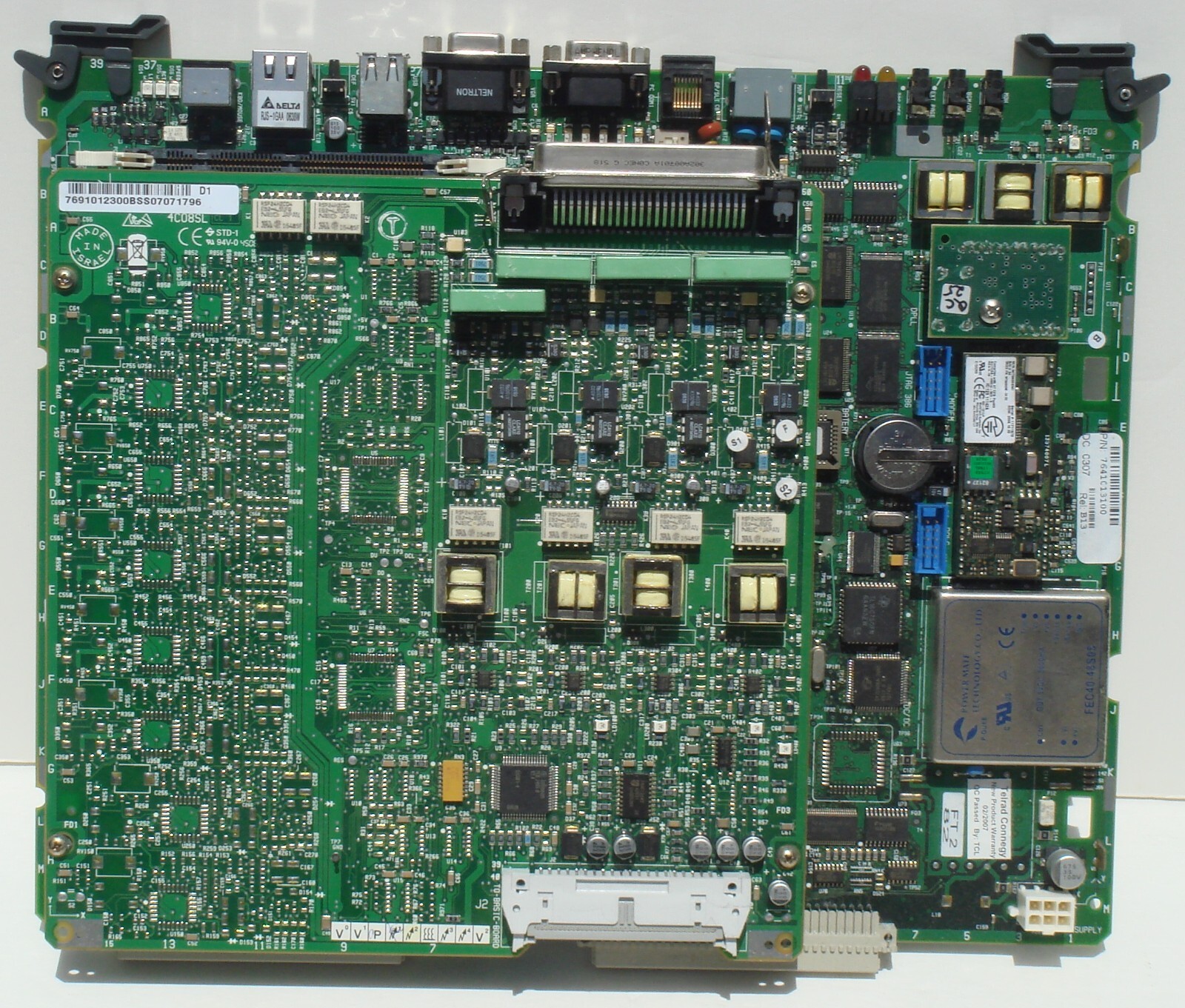 TELRAD IPeX1 32-Port Phone Server 76-410-1310/0 w/ 4-Port Unified Messaging Card