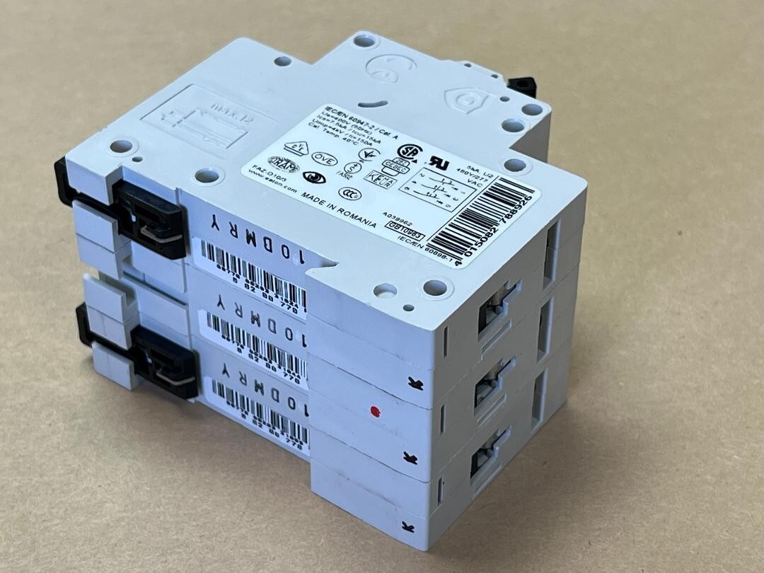EATON CIRCUIT BREAKER FAZ-D10/3 XEFFECT IEC/EN 60947-2 CAT. A