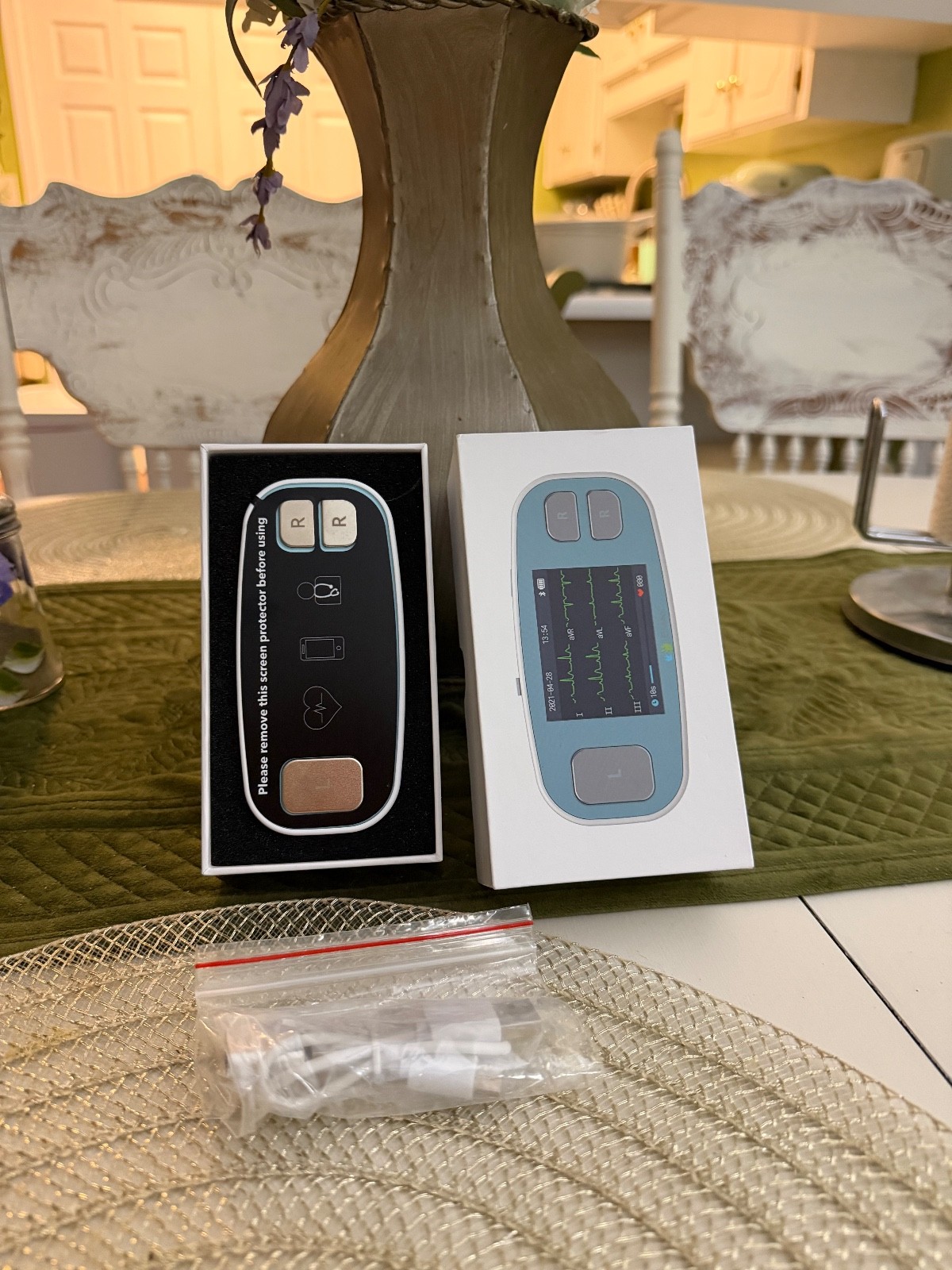 Smart ECG Device | 6 Channels | PC & Smartphone Connectivity