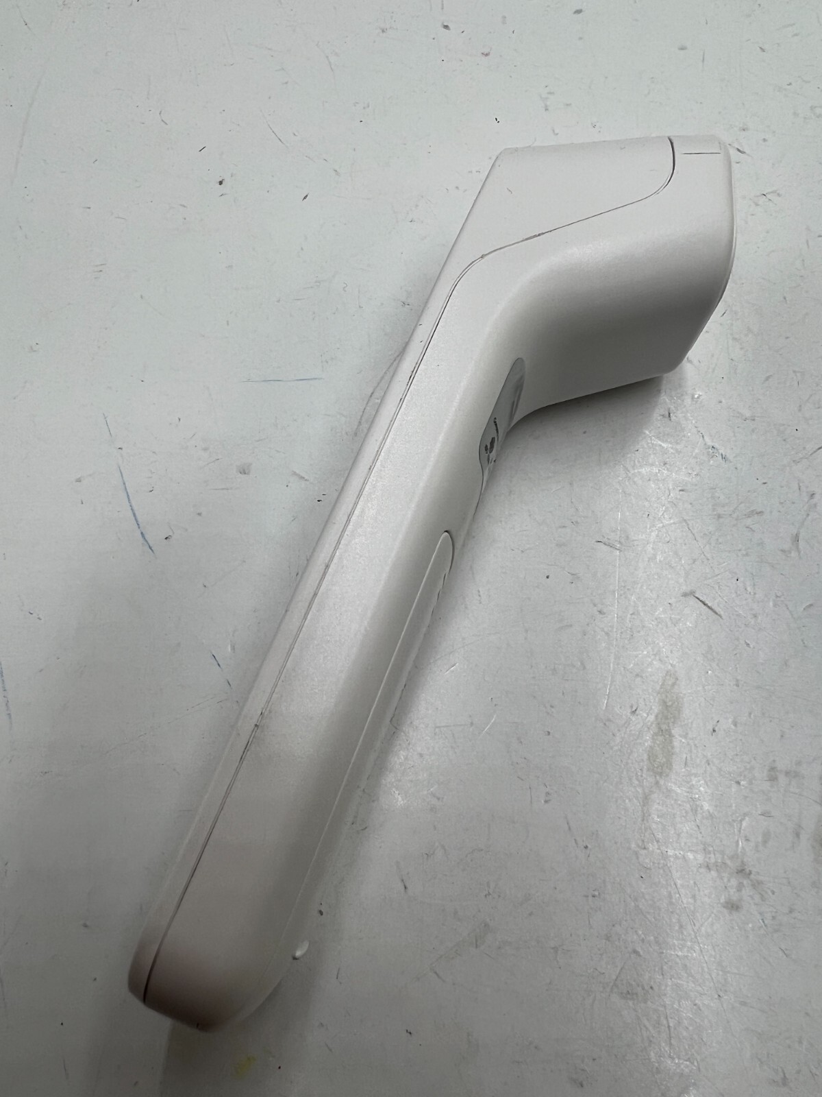 Infrared Forehead Non-Contact Thermometer HG02 V1 USES 2x AAA Battery