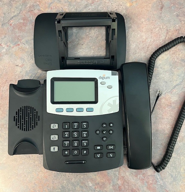 USED Digium D45 VoIP 2-Line SIP IP Phone with HD-Voice, Backlit Display, POE