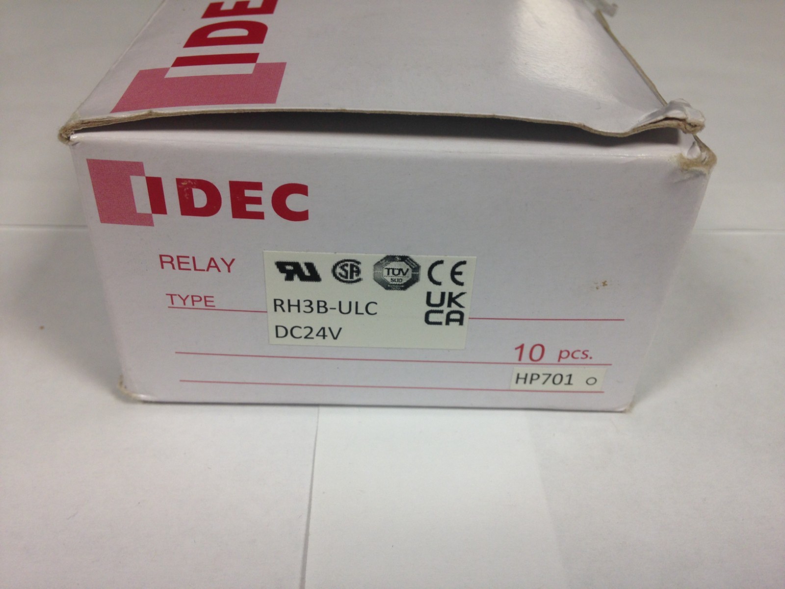 IDEC RH3B-ULC 24VDC Coil 3PDT Ice Cube Relay 03 BRAND NEW