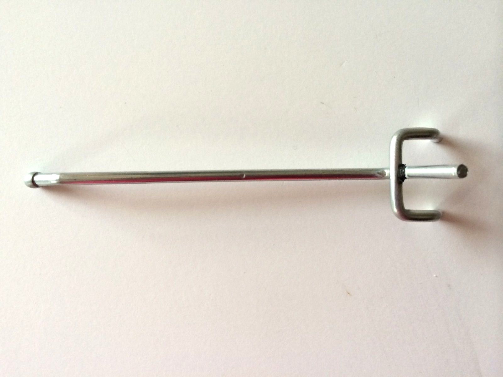 (200 PACK) 4 Inch All Metal Peg Hooks 1/8 to 1/4″ Pegboard, Slatwall, Garage kit