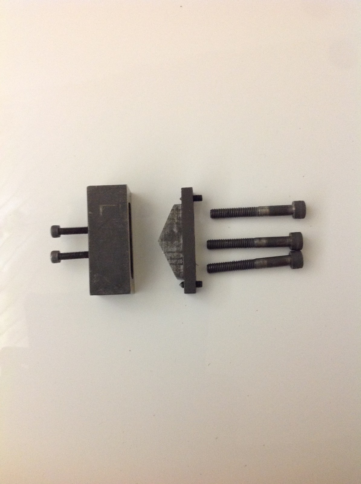 Panel punch for DB25 connector Model MK-25P complete set with Allen wrenches