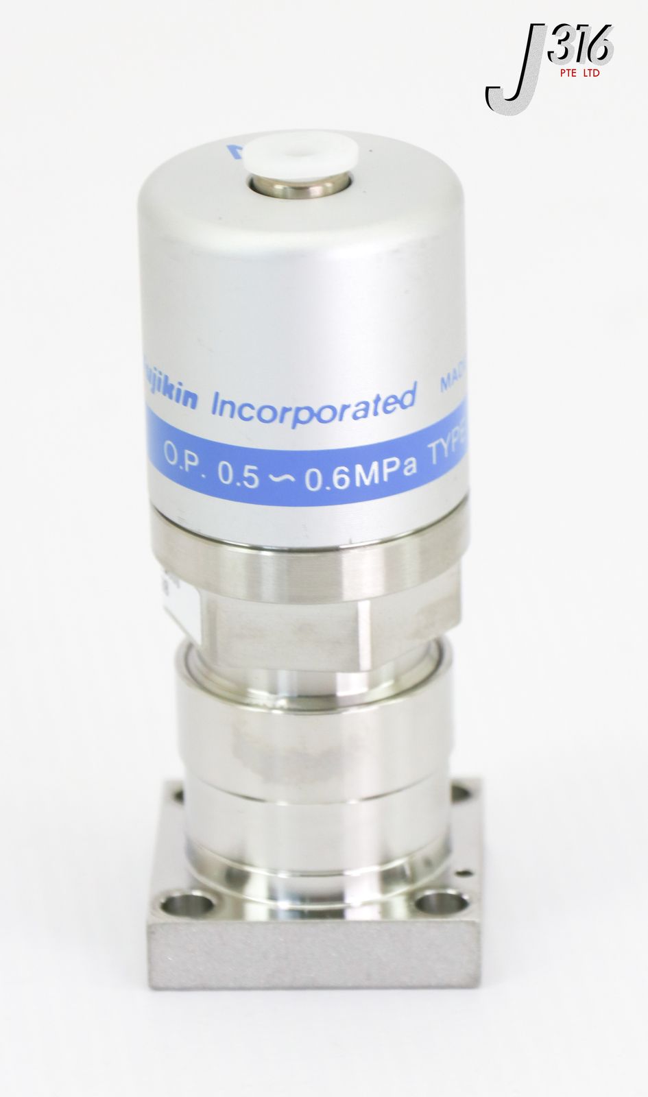 L3878 (LOT OF 30) FUJIKIN DIAPHRAGM VALVE, TYPE N.O., O.P. 0.5~0.6MPA 567898