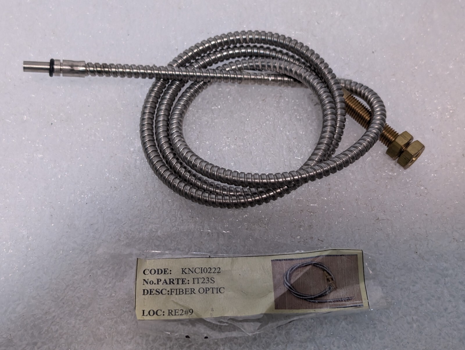 Banner Engineering IT23S Photoelectric Fiber Optic Sensor Cable as shown