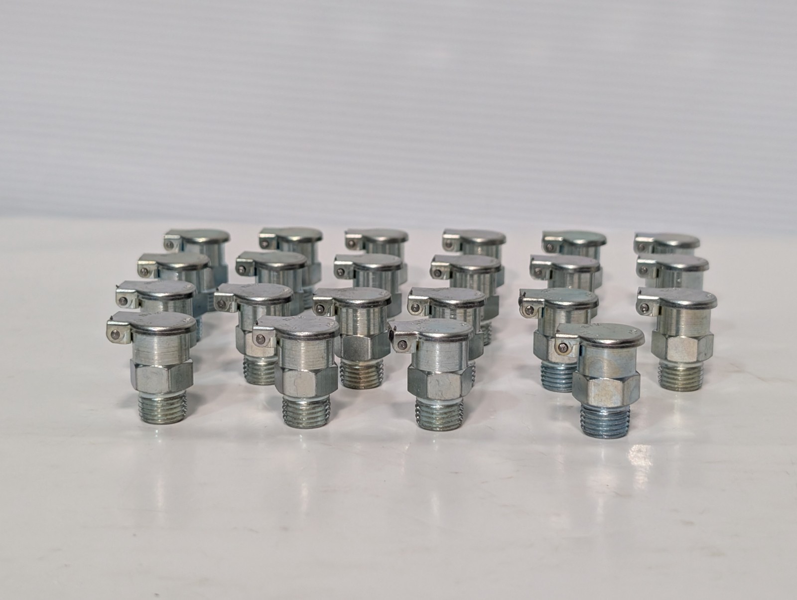 Lot of 22 Gits Bros Manufacturing Flip Top Press Fit Oiler Oil Cup, 1-1/4″ Tall