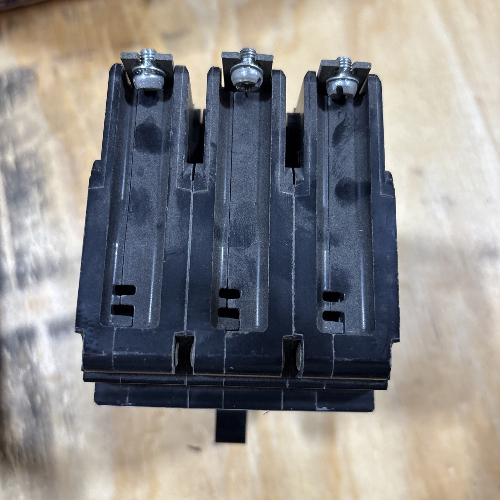NEW NO BOX Square D EDB34030 30A 3P 480/277V 480/277V EDB34030