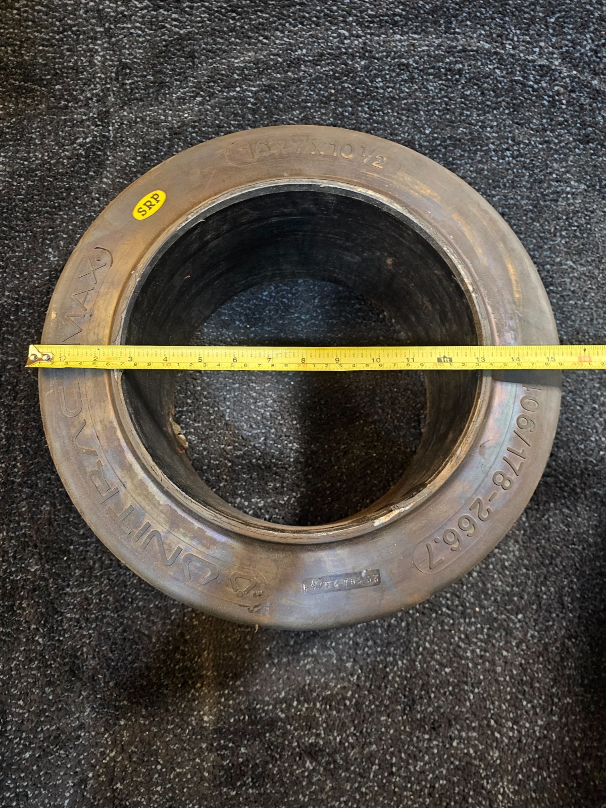 (QTY 1) Unitrac Max 16x7x10-1/2 Smooth Press-On Forklift Tire 406/78-266.7