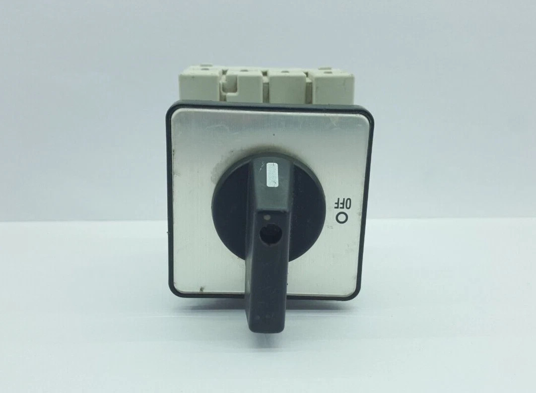 IMO SI32-PM64-4 PANEL MOUNT DC21B SWITCH IP20 NEMA 3R 4 POLE 32A 1000V