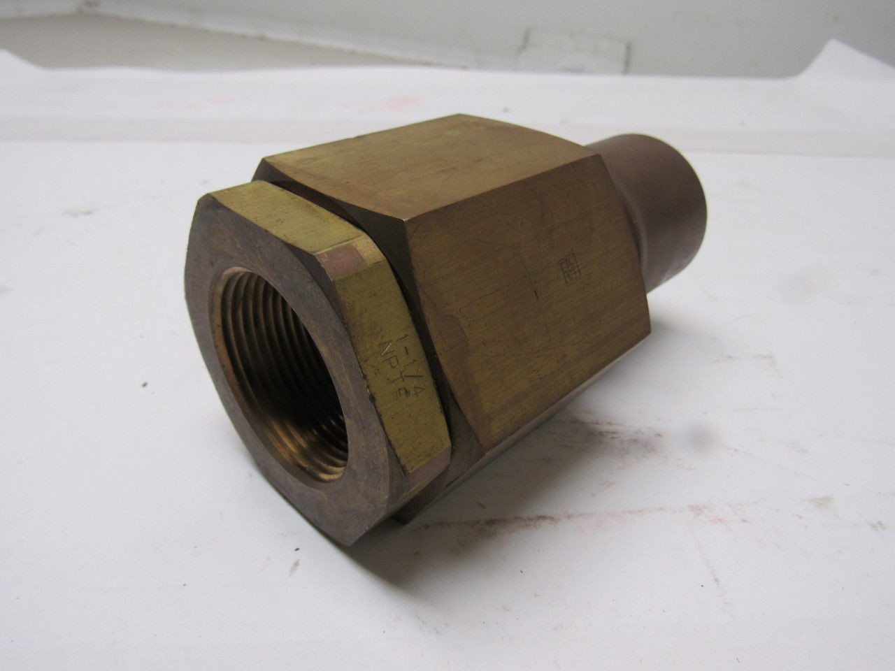 Parker BH12-61-W Brass 1-1/2 Body Poppet Valve Shut off 1-1/4″NPTF Quick Couplin