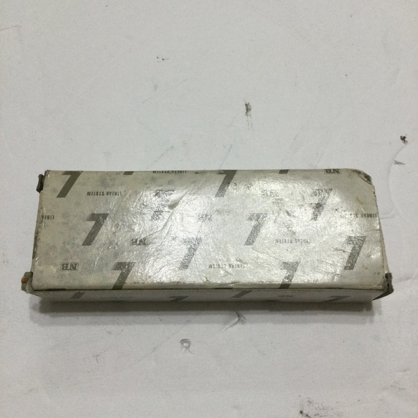NIPPON BEARING SV 3100-16Z 1PCS LINEAR SYSTEM JAPAN