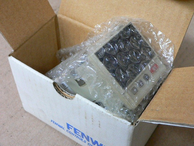 Fenwal As22l-Tsz-Nn Temperature Controller Fenwal As22l-Tsz 100-240Vac