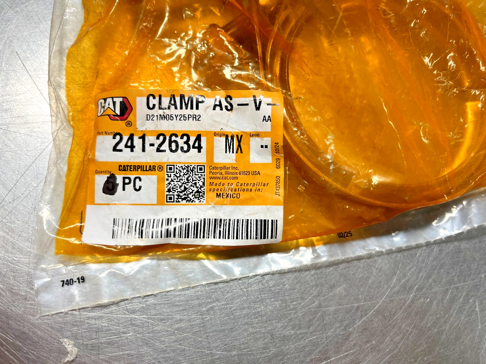 241-2634 Genuine OEM CAT CLAMP Caterpillar 2412634