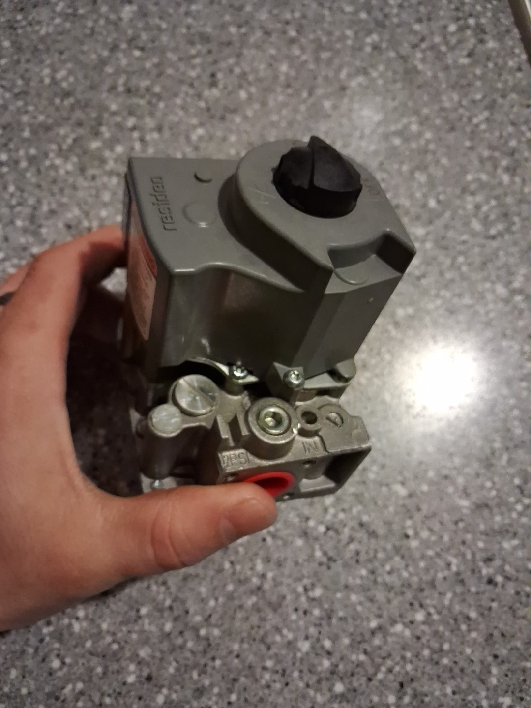 Burnham Resideo Natural Gas Valve IN3-IN6 VR8204C3007