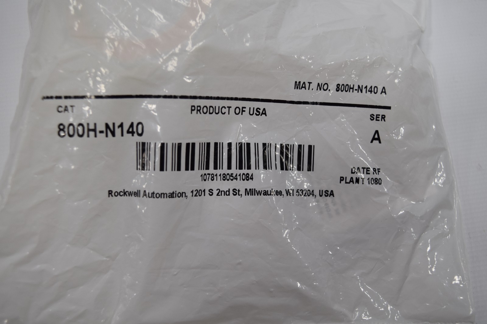 ALLEN-BRADLEY: 800H-N140 PUSHB BUTTON PADLOCKING COVER