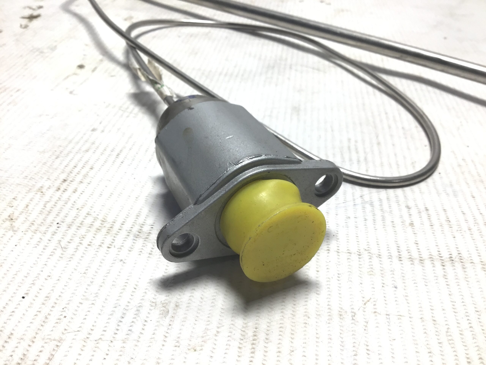 Thermocouple Thermal Resistance -30° to 170°F (-35° to 75°C)