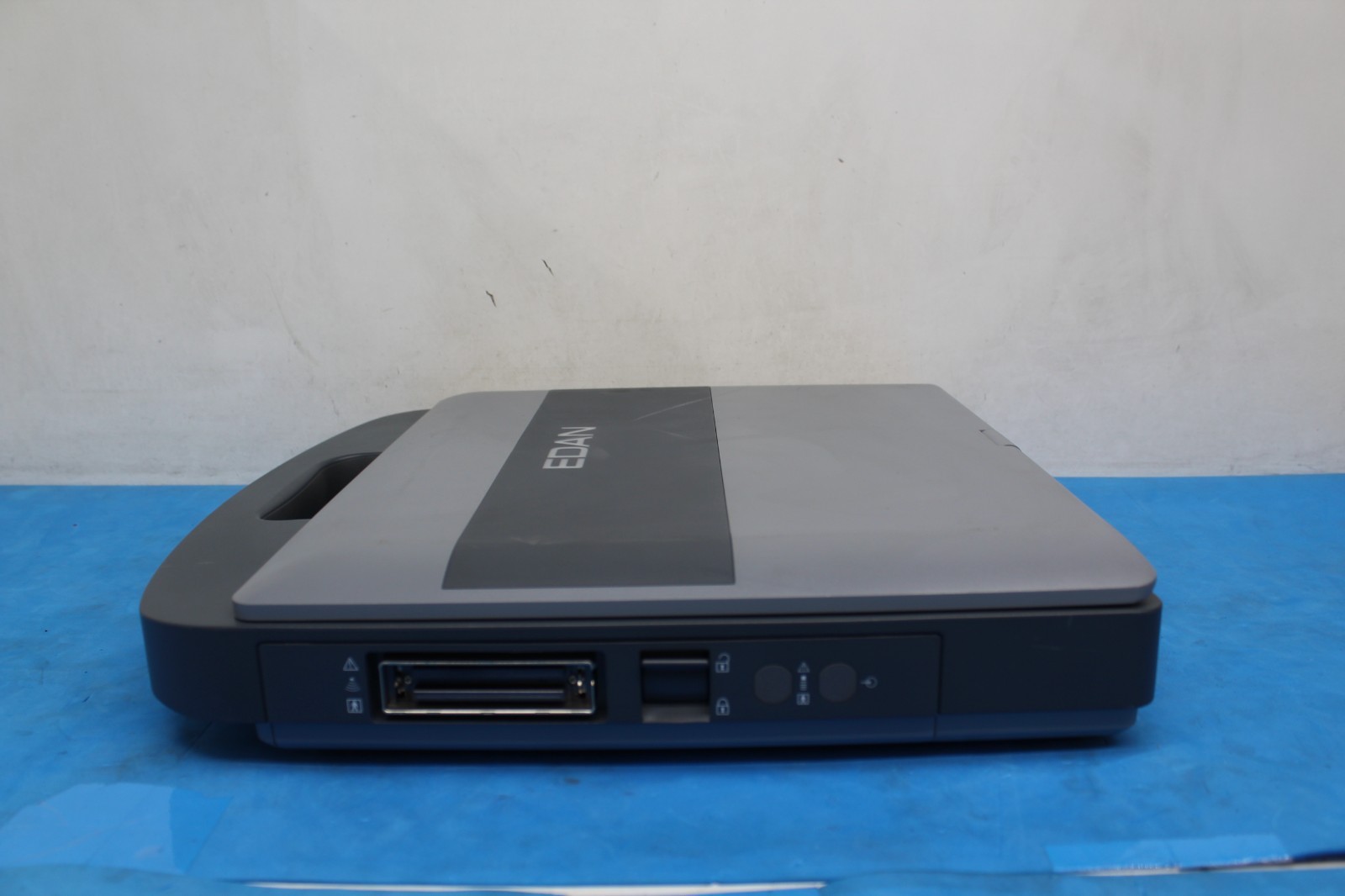Edan Acclarix AX7 Portable Ultrasound *PARTS/REPAIR* T9-C12