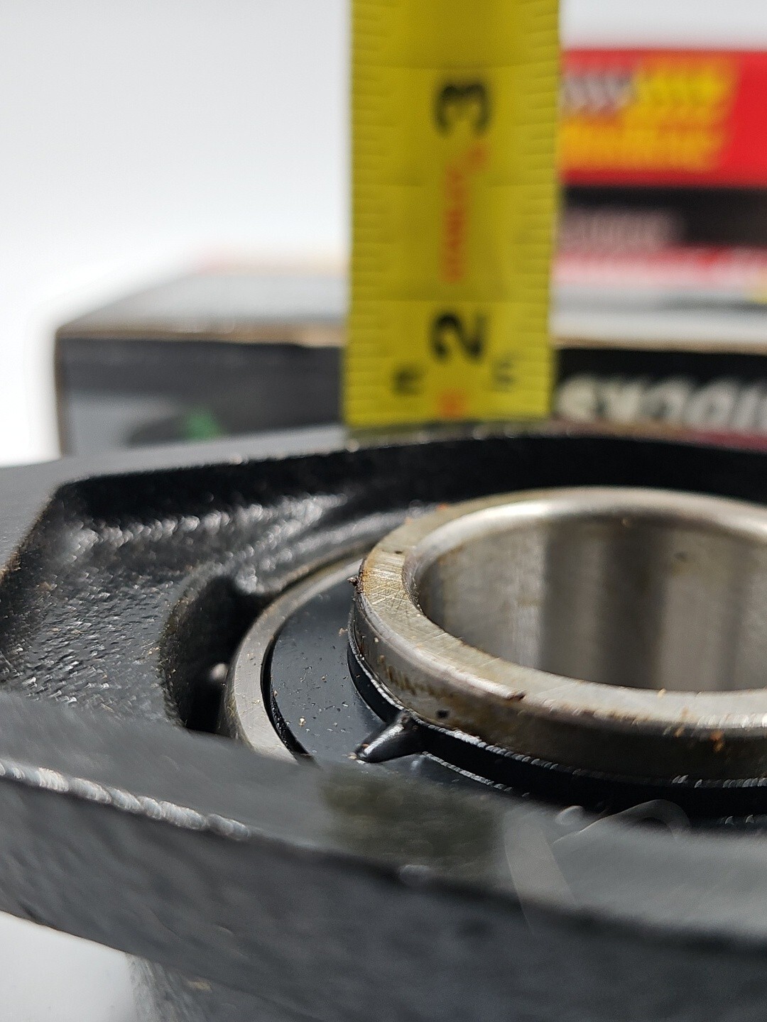 2 NorTrac Pillow Block Bearings 2-Bolt Round Mount 1.25 in, 32mm New