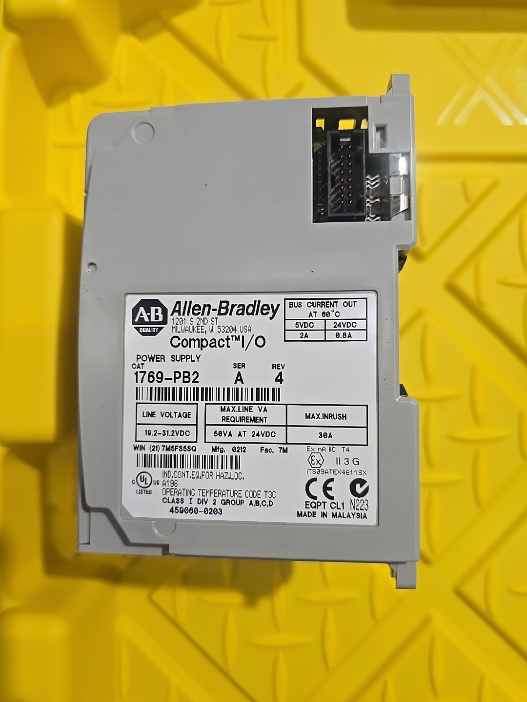Allen-Bradley 1769-PB2 CompactLogix Power Supply 24VDC 2A@5VDC