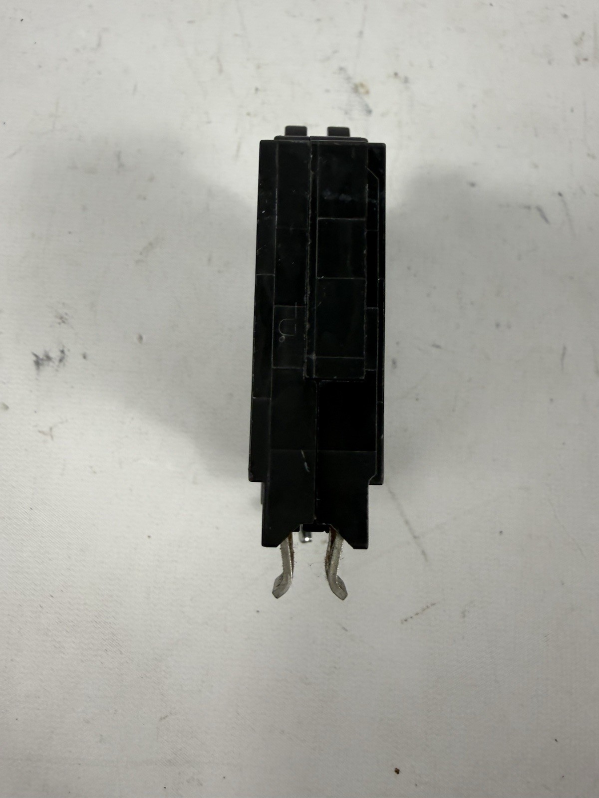 Square D QOT1515, TWIN, Tandem, 1 Pole, Dual 15 Amp Circuit Breaker, QO 15A