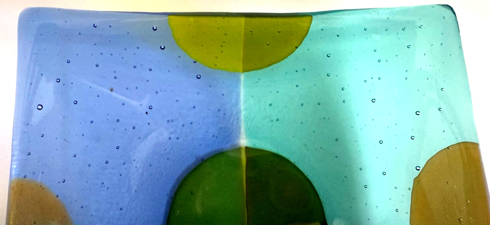 Beatrice Tesdorpf Fused Art Glass Mini Plater Green Turquoise Chartreuse Blu 6×6