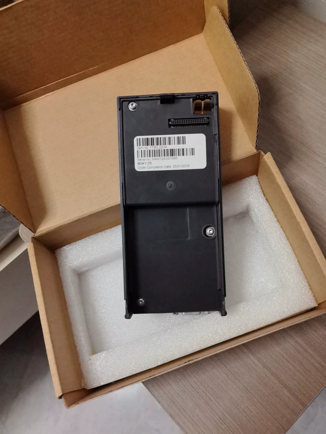 6SE6400-1PB00-0AA0 New Original SIEMENS 6SE6400-1PB00-0AA0 SAME DAY SHIPPING