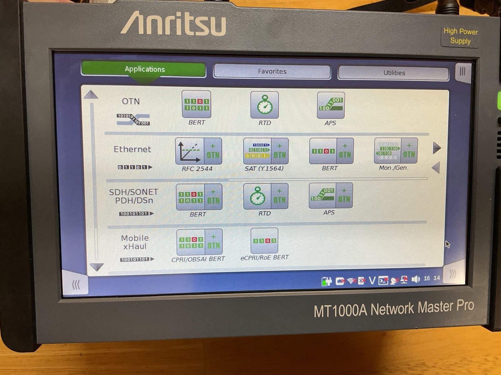 Anritsu MT1000A Network Master Pro; MU100090A, MU100021A, MU100011A Modules