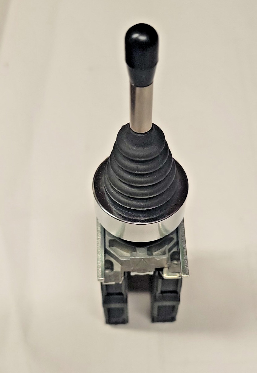 SCHNEIDER ELECTRIC 9001K35H2 Joystick Operator Vertical and Horizontal Operation