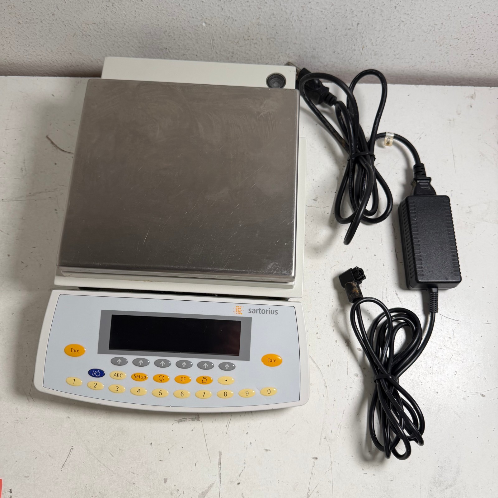 Sartorius LA12000S Beige Professional High-Capacity Top-Loading Precision Scale
