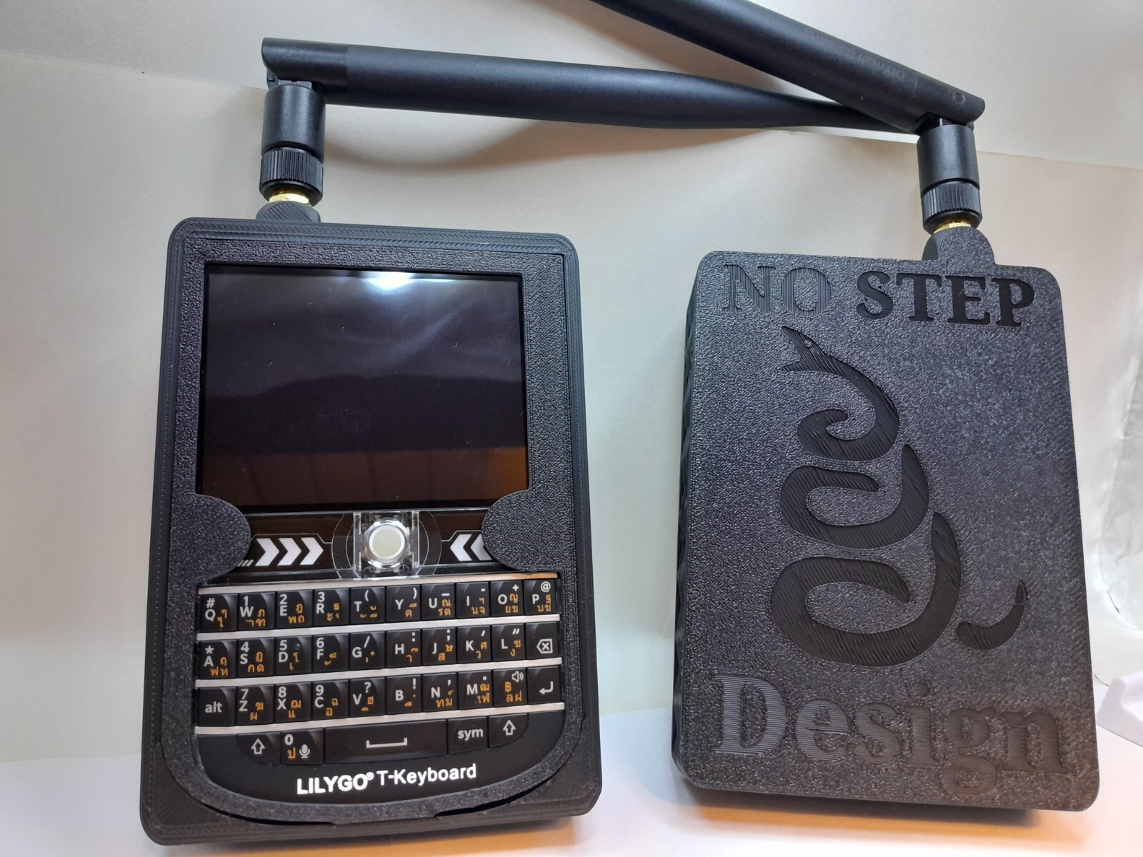 Meshtastic T-Deck STAND ALONE node ready to use 915mhz w/ custom case 3000mah