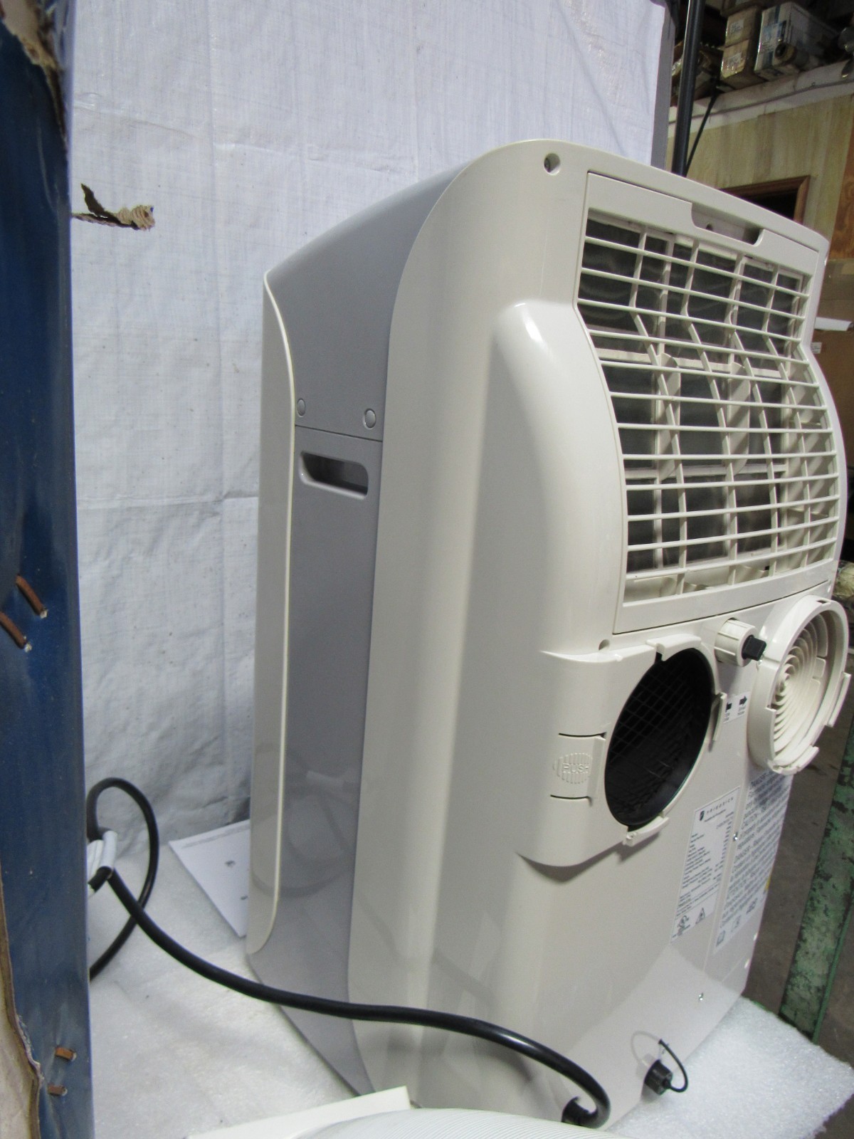 Friedrich zcp12db Portable Air Conditioner 7500-11000BTU 115V 1Ph **No Remote**