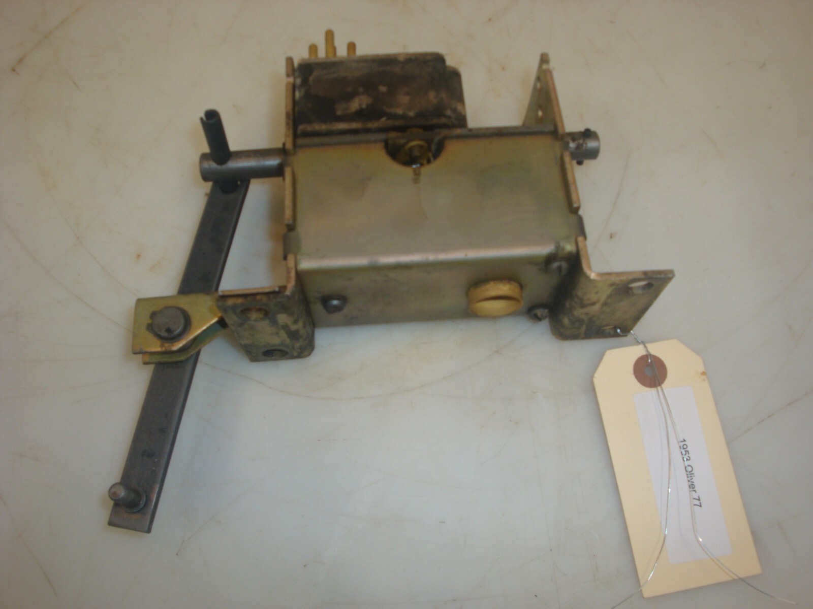 1953 Oliver 77 Row Crop Tractor Hydraulic Valve Linkage