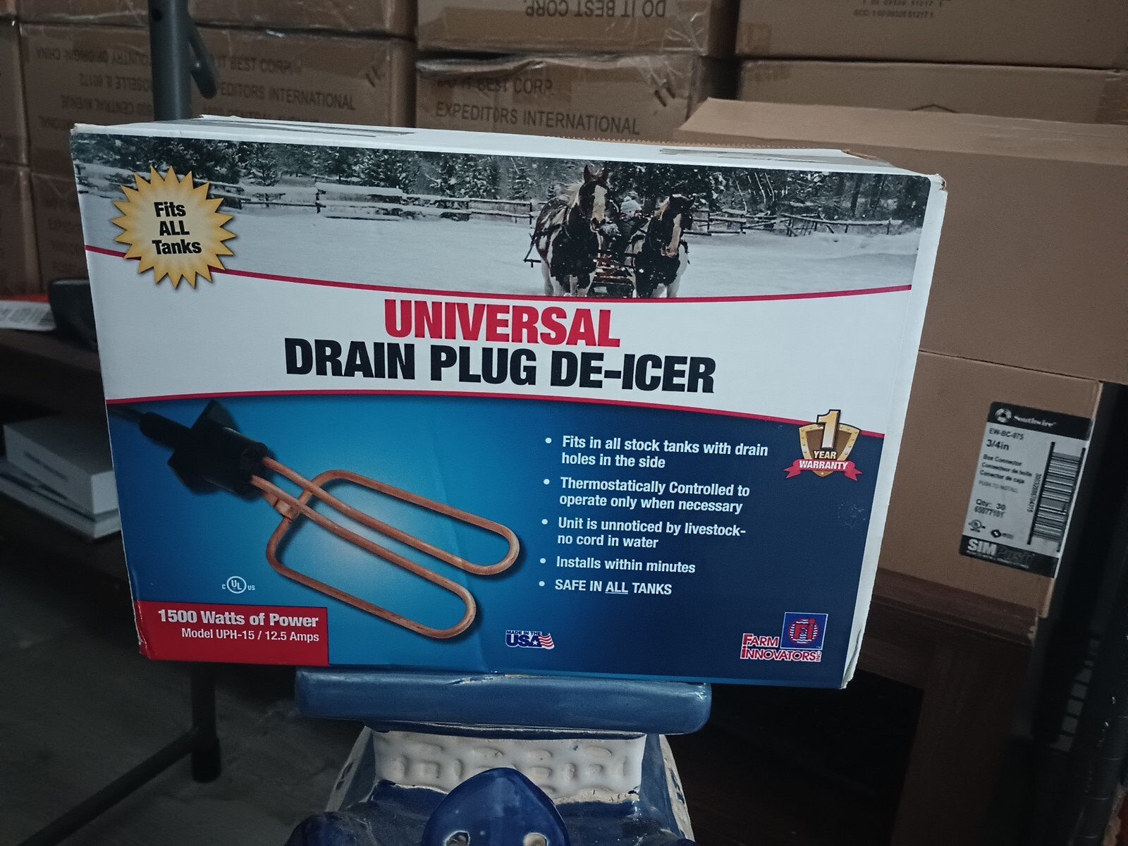 Farm Innovators UPH-15 Universal Livestock Water Tank 1500W Drain Plug De-Icer